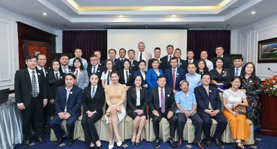 Chính thức ra mắt 